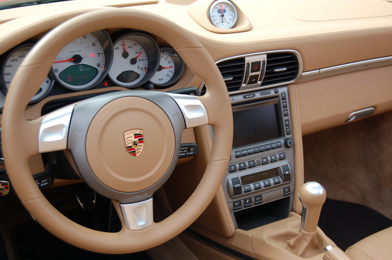 2009_porsche_911_carrera_s-pic-20441